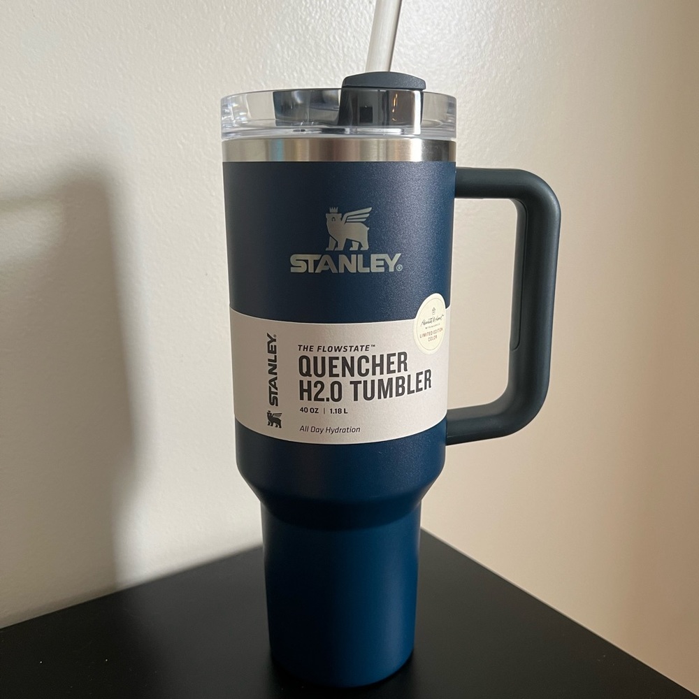 Stanley Quencher Tumbler 40oz - “Hearth and Hand with Magnolia”